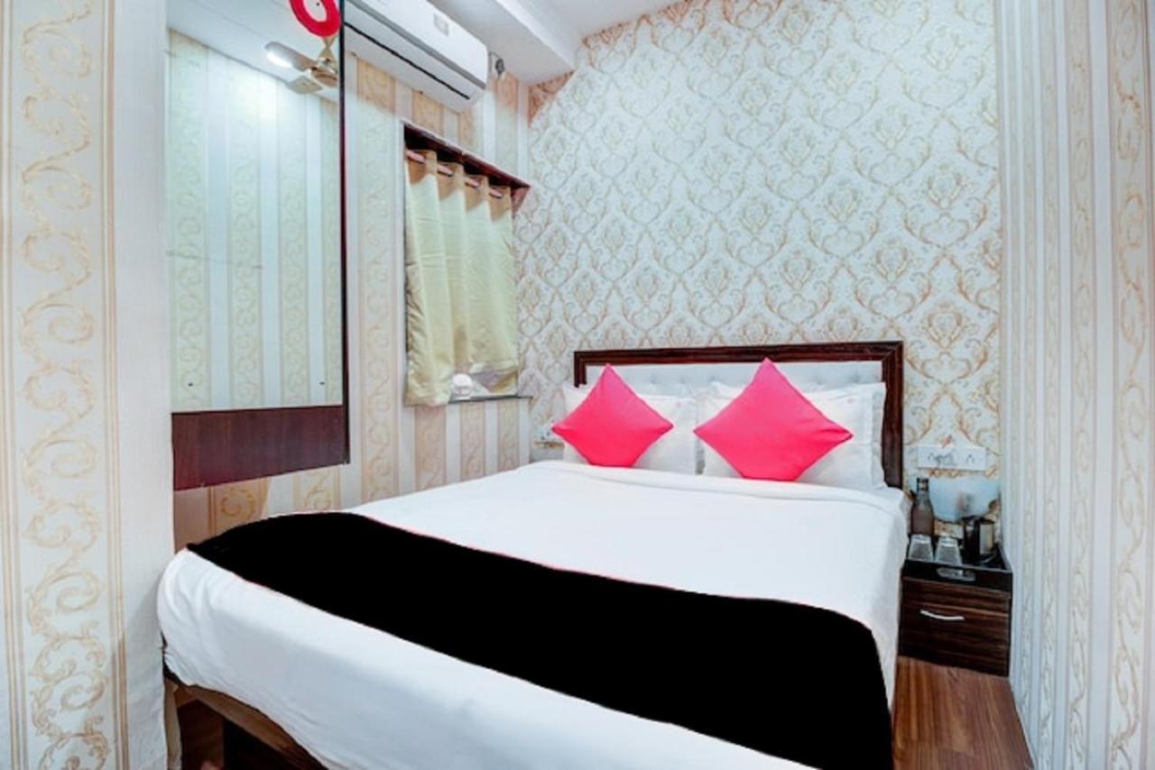 Hotel De Classico Juhu Mumbai Bagian luar foto