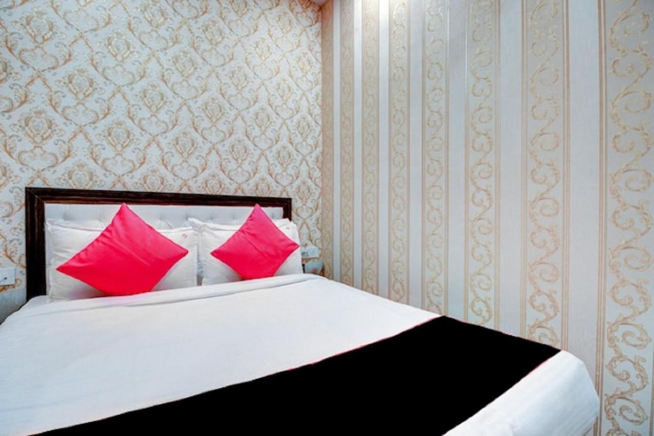 Hotel De Classico Juhu Mumbai Bagian luar foto