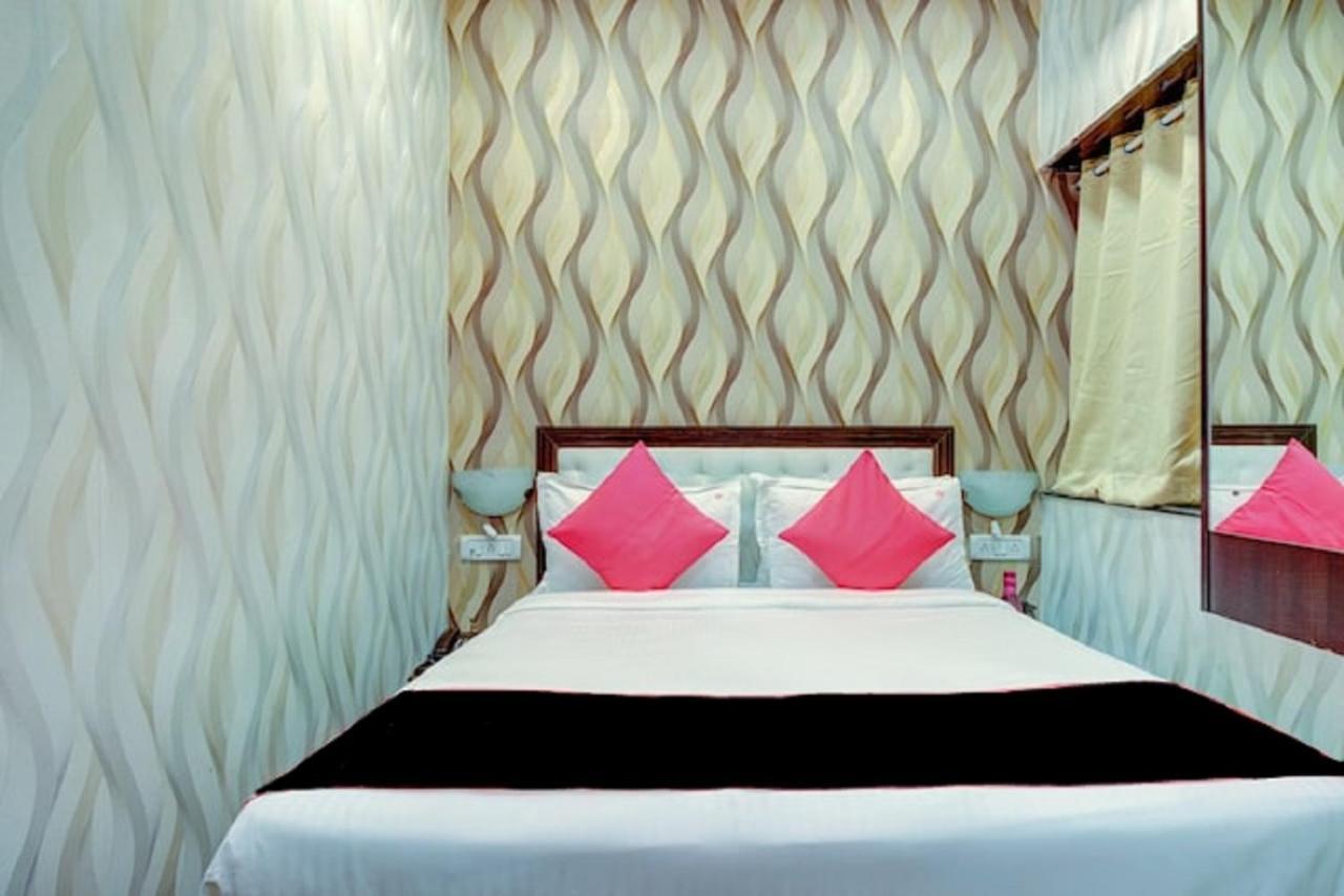 Hotel De Classico Juhu Mumbai Bagian luar foto